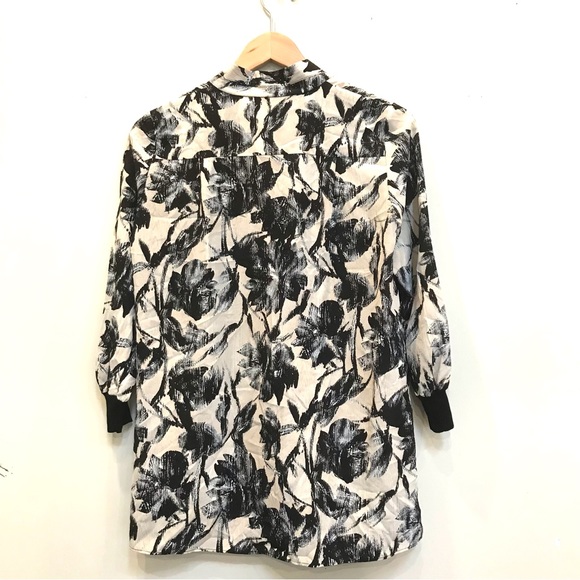 Lafayette 148 Silk Blouse (P) - Picture 5 of 7